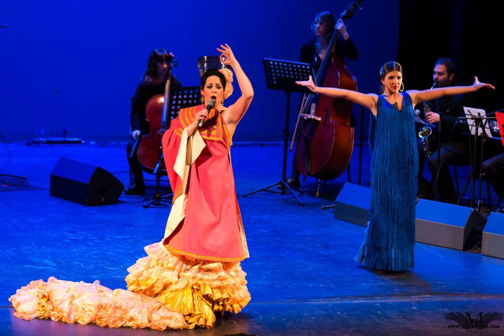 MONTSE DELGADO y LUCIA