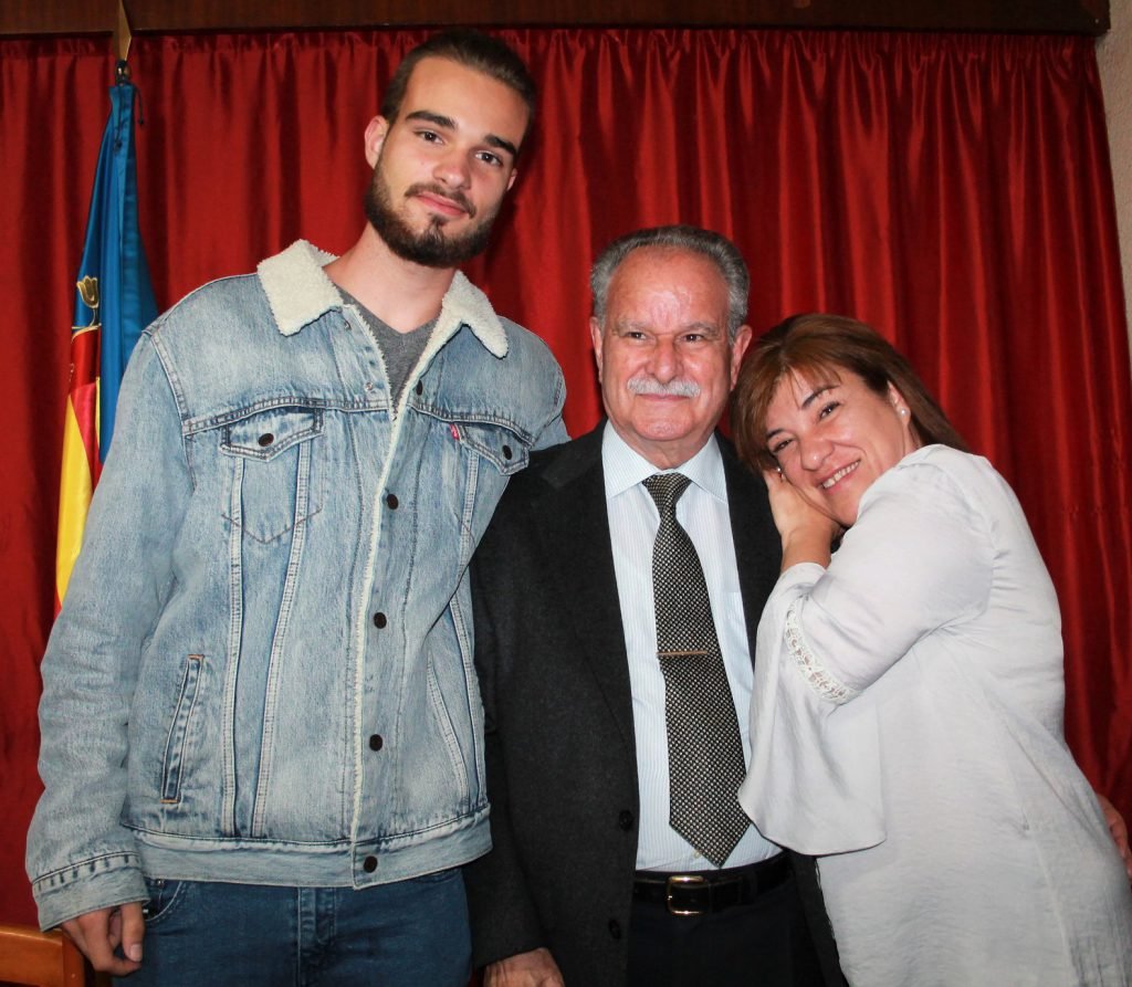 33781674_10204619534365712_2323922416348168192_o