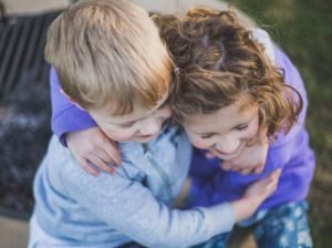 como-educar-en-el-feminismo-kptD-U501804092290kCG-560x420@MujerHoy