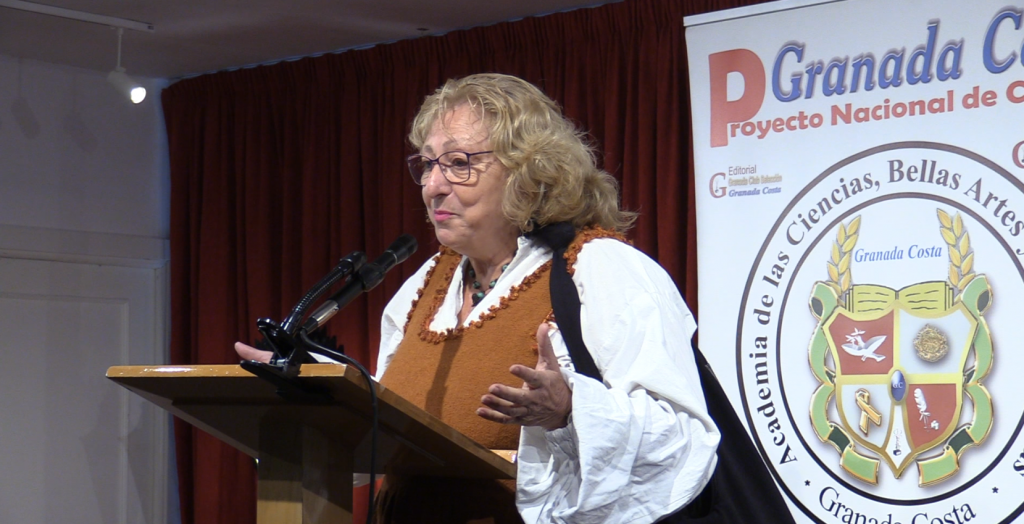 María Teresa Ayllón